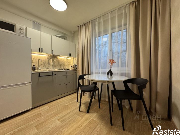 2-комн квартира ул Солидарности, 2,  д. 2