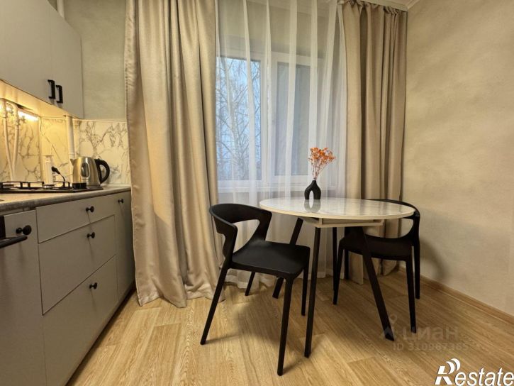 2-комн квартира ул Солидарности, 2,  д. 2