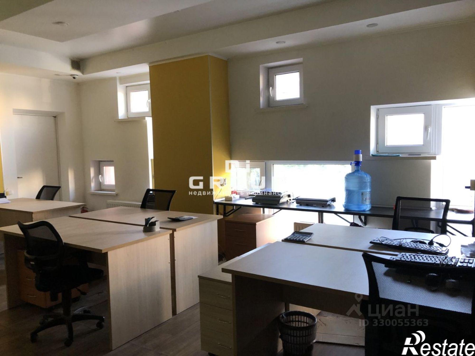 Купить офис, помещение под офис за 62 957 700 рублей на ул Чехова, 6г