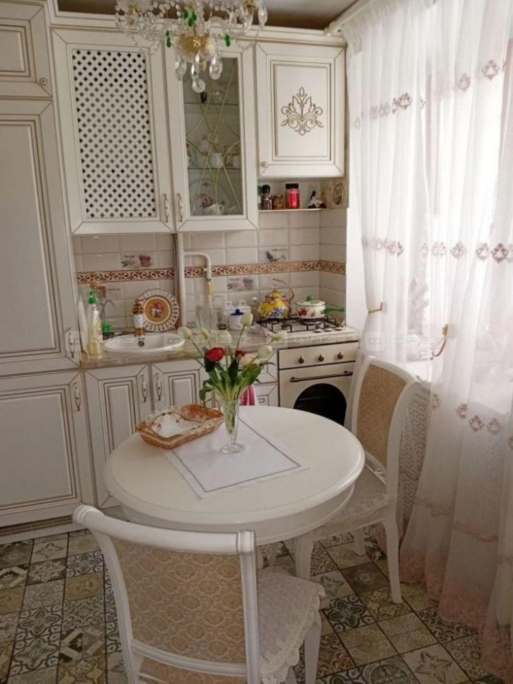 2-комн квартира ул. Бари Галеева, дом 8