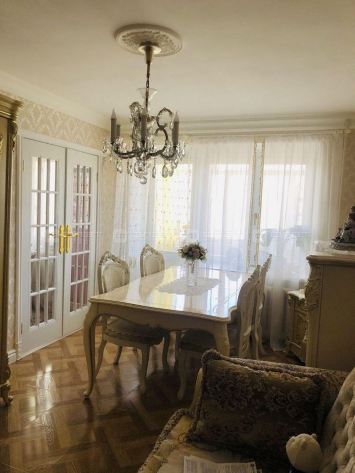 2-комн квартира ул. Бари Галеева, дом 8