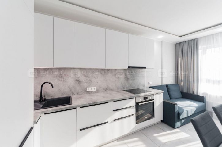 2-комн квартира ул. Рауиса Гареева, дом 105Б