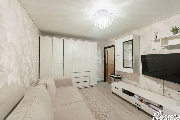 2-комн квартира ул Комиссара Габишева, 1,  д. 1