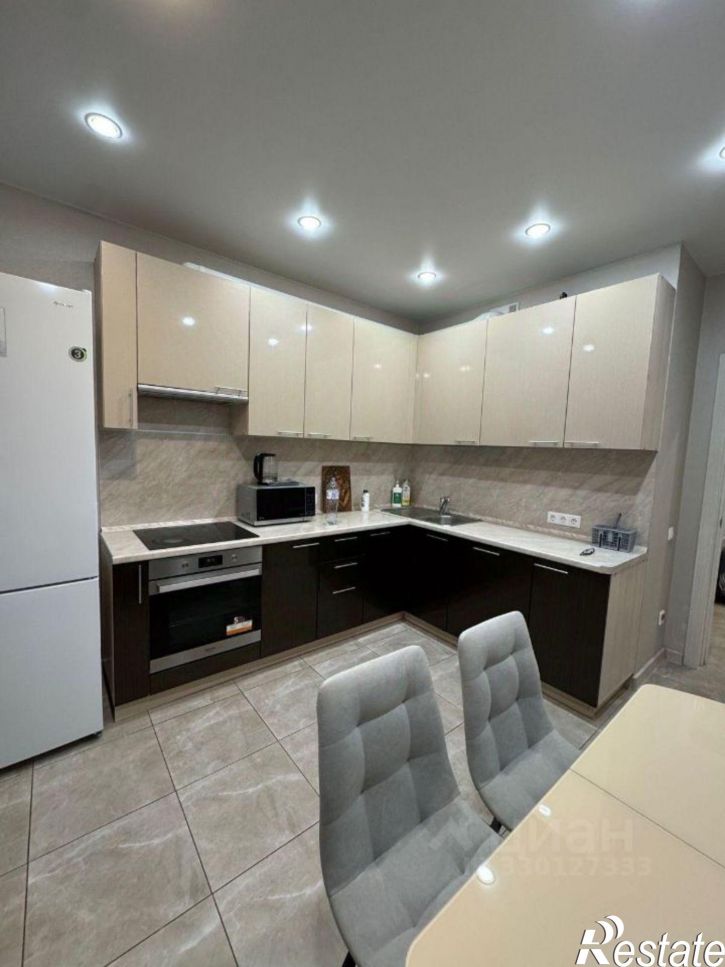 2-комн квартира улица Аделя Кутуя, 110Д к1,  д. 110Д к1