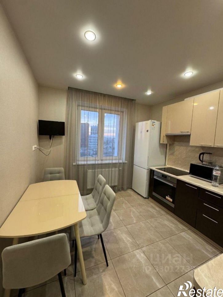 2-комн квартира улица Аделя Кутуя, 110Д к1,  д. 110Д к1