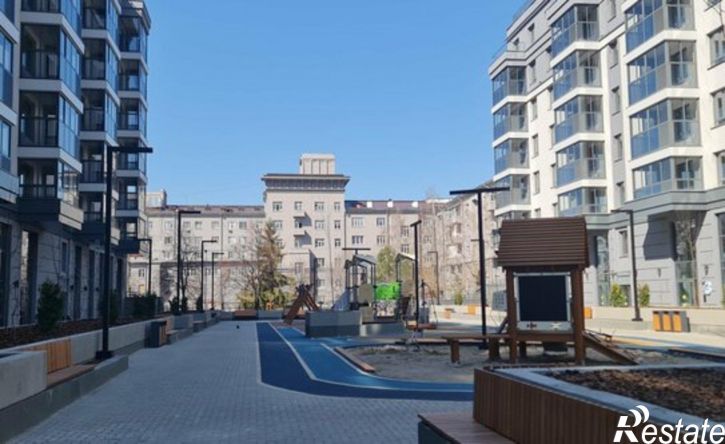 3-комн квартира ул Шаляпина, 28,  д. 28