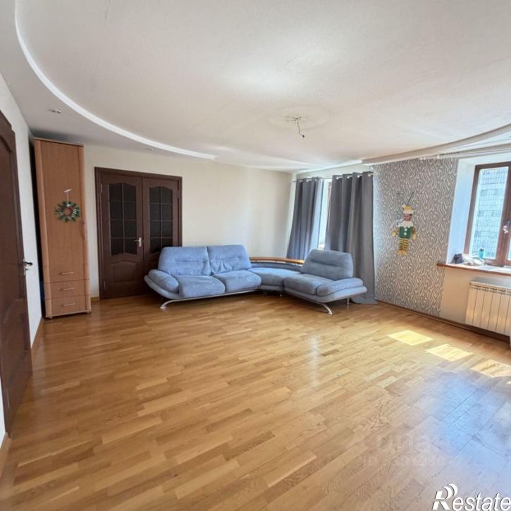4-комн квартира ул Гвардейская, 59,  д. 59