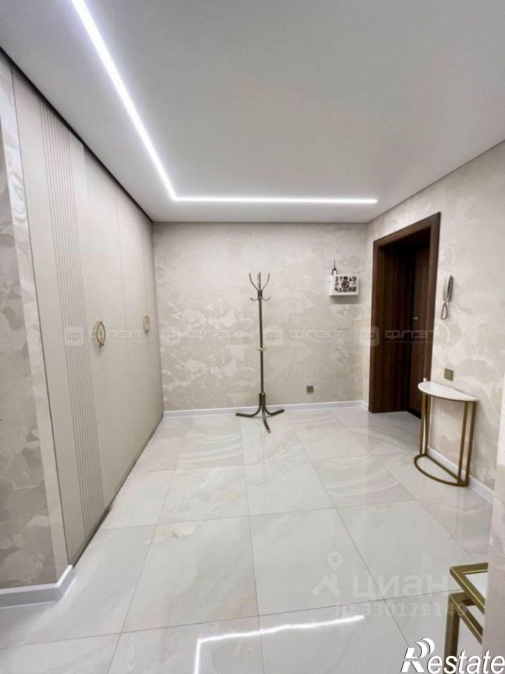 3-комн квартира улица Фатыха Амирхана, 103,  д. 103
