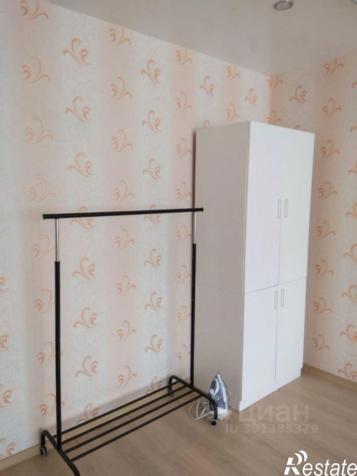 1-комн квартира улица Юлиуса Фучика, 100,  д. 100