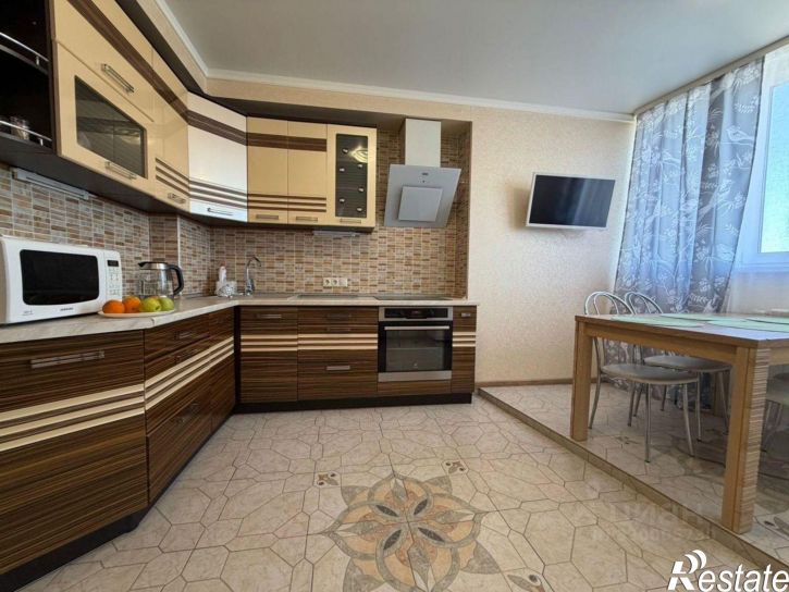 2-комн квартира улица Декабристов, 89В,  д. 89В
