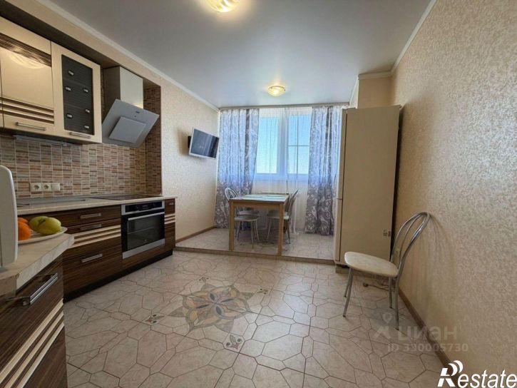 2-комн квартира улица Декабристов, 89В,  д. 89В