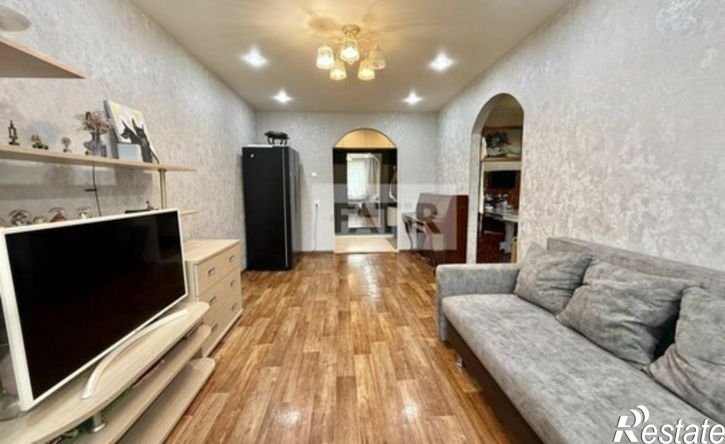 4-комн квартира улица Закиева, 39,  д. 39