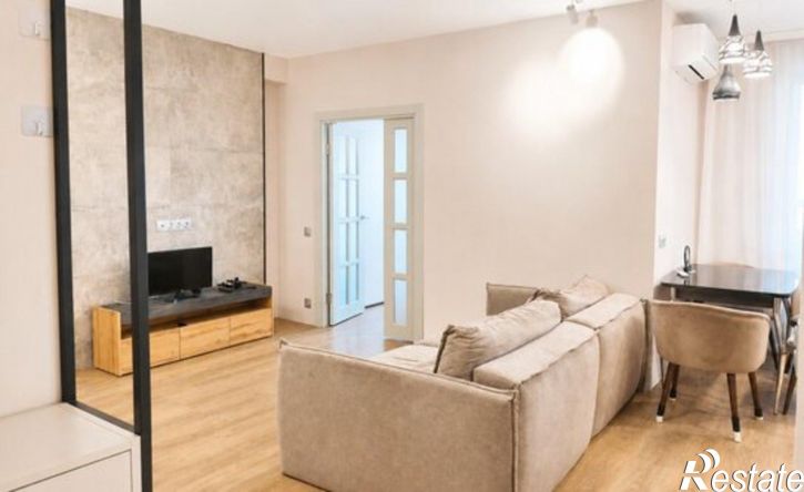 3-комн квартира улица Аделя Кутуя, 110Д к2,  д. 110Д к2