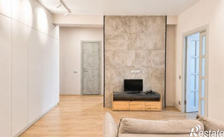 3-комн квартира улица Аделя Кутуя, 110Д к2,  д. 110Д к2