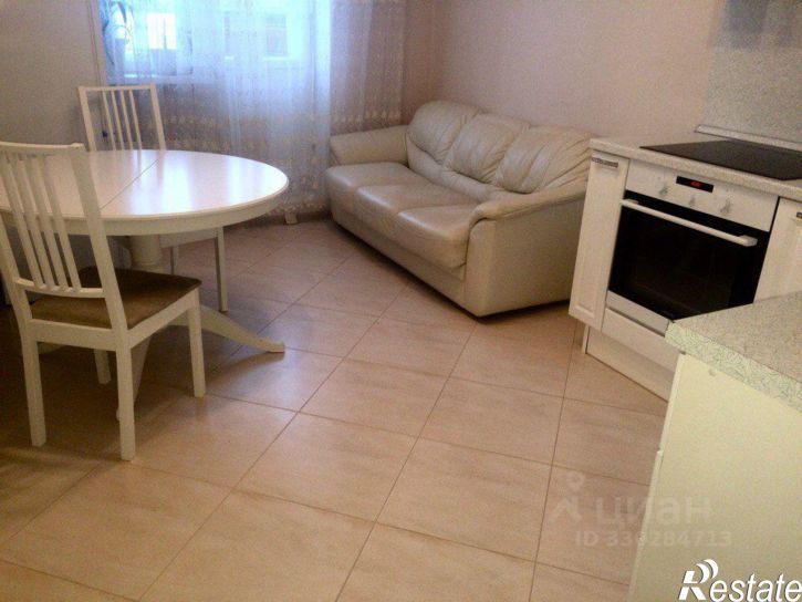 1-комн квартира улица Адоратского, 4,  д. 4