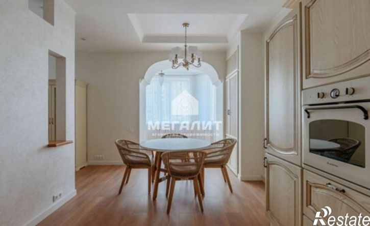 4-комн квартира ул Мулланура Вахитова, 8,  д. 8