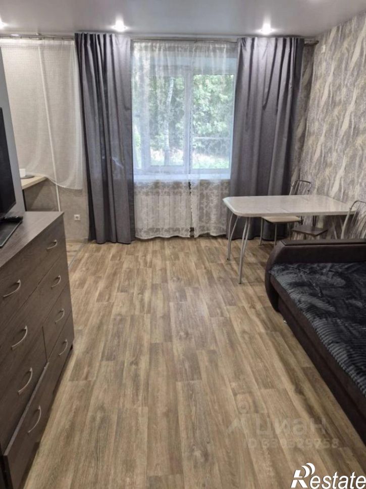 3-комн квартира улица Латышских Стрелков, 8А,  д. 8А