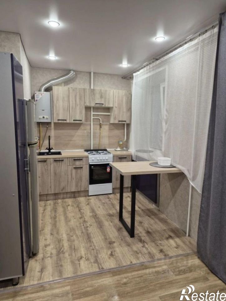 3-комн квартира улица Латышских Стрелков, 8А,  д. 8А