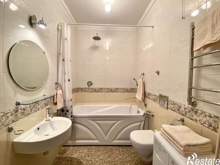 2-комн квартира улица Адоратского, 3Г,  д. 3Г