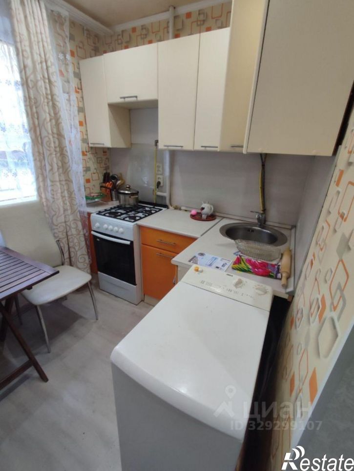 2-комн квартира ул 40 лет Октября, 13,  д. 13