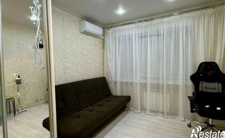 1-комн квартира ул Космонавтов, 10,  д. 10