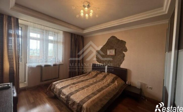 4-комн квартира ул Космонавтов, 39Б,  д. 39Б