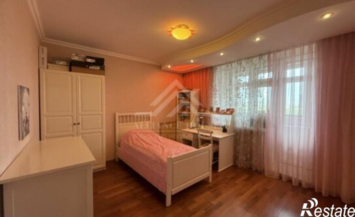 4-комн квартира ул Космонавтов, 39Б,  д. 39Б