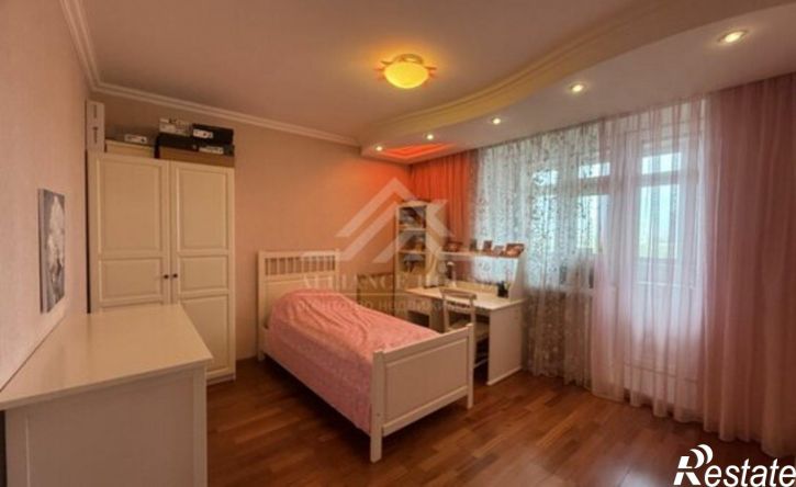 4-комн квартира ул Космонавтов, 39Б,  д. 39Б