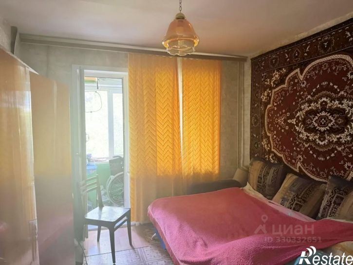 3-комн квартира улица Юлиуса Фучика, 95,  д. 95