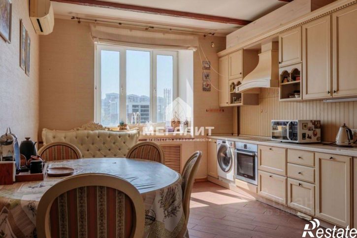 4-комн квартира ул Заря, 7А,  д. 7А