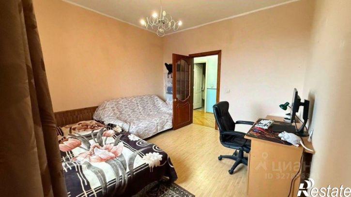4-комн квартира ул Павлюхина, 87,  д. 87