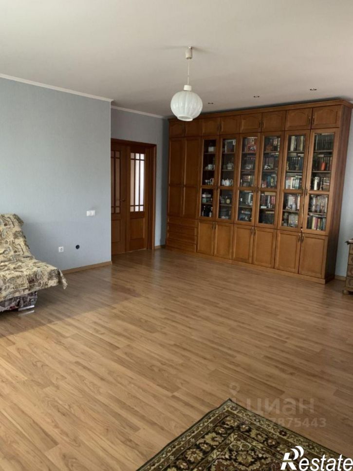 3-комн квартира Гвардейская улица, 16Б,  д. 16Б