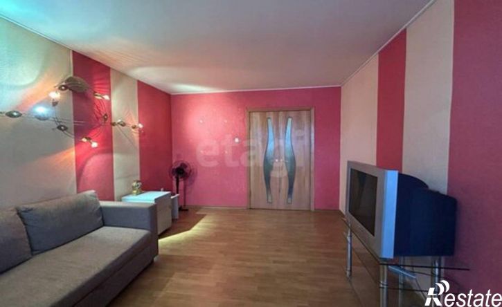 2-комн квартира ул Декабристов, 83,  д. 83