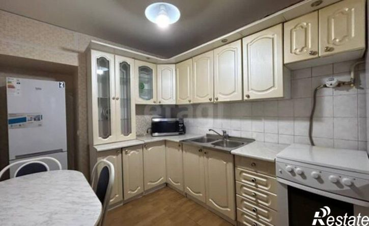 2-комн квартира ул Декабристов, 83,  д. 83