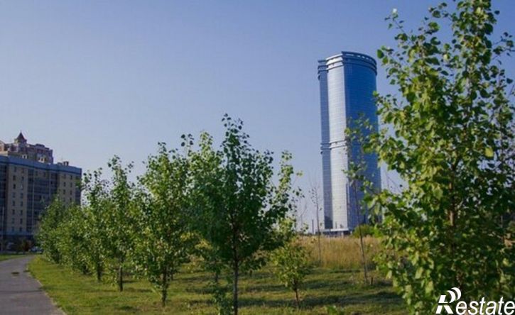 6-комн квартира пр-кт Альберта Камалеева, 1,  д. 1