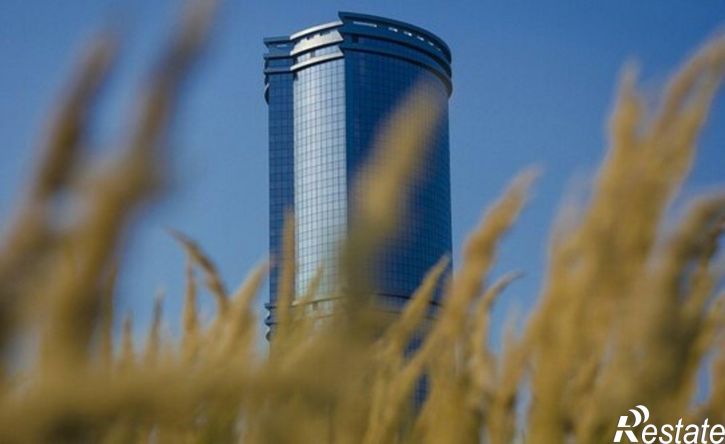 6-комн квартира пр-кт Альберта Камалеева, 1,  д. 1