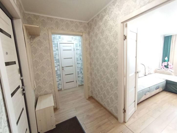 1-комн квартира Бирюзовая ул, 8