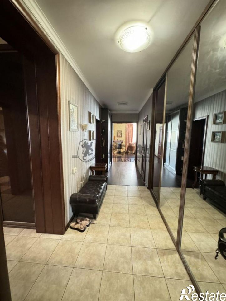 4-комн квартира 2-я Юго-Западная улица, 37,  д. 37