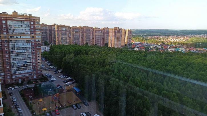 3-комн квартира ул. Академика Глушко, дом 4