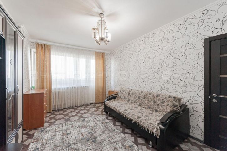 3-комн квартира ул. Лукина, дом 2/15