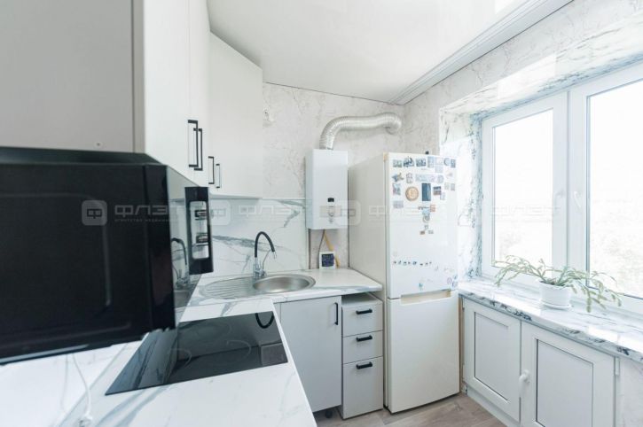 3-комн квартира ул. Революционная, дом 49