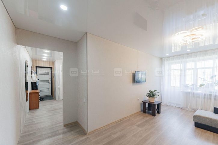 3-комн квартира ул. Революционная, дом 49