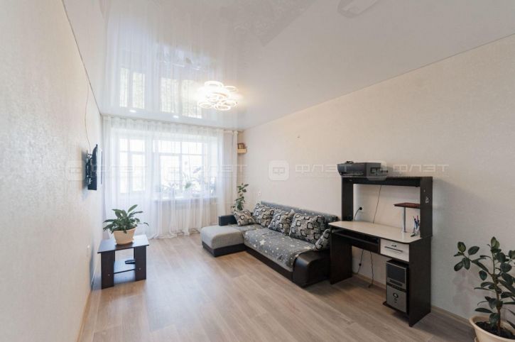3-комн квартира ул. Революционная, дом 49
