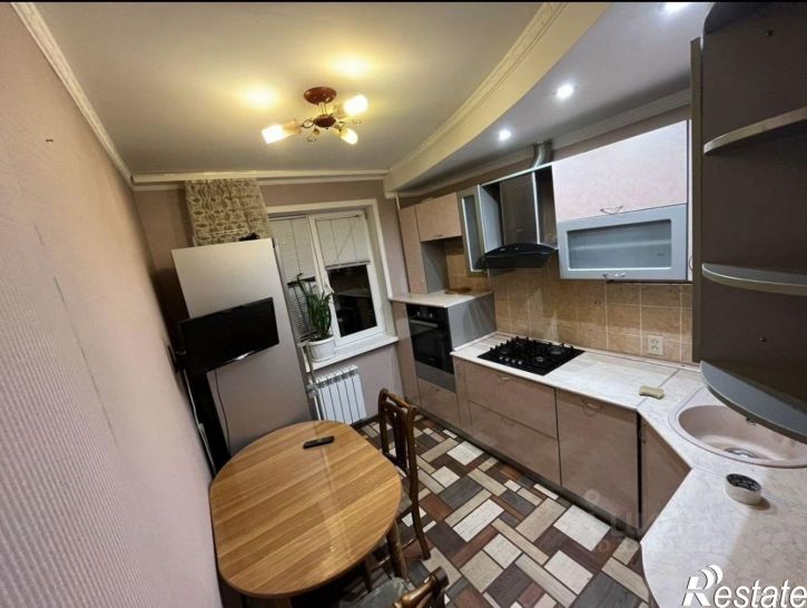 2-комн квартира улица Комиссара Габишева, 19А,  д. 19А