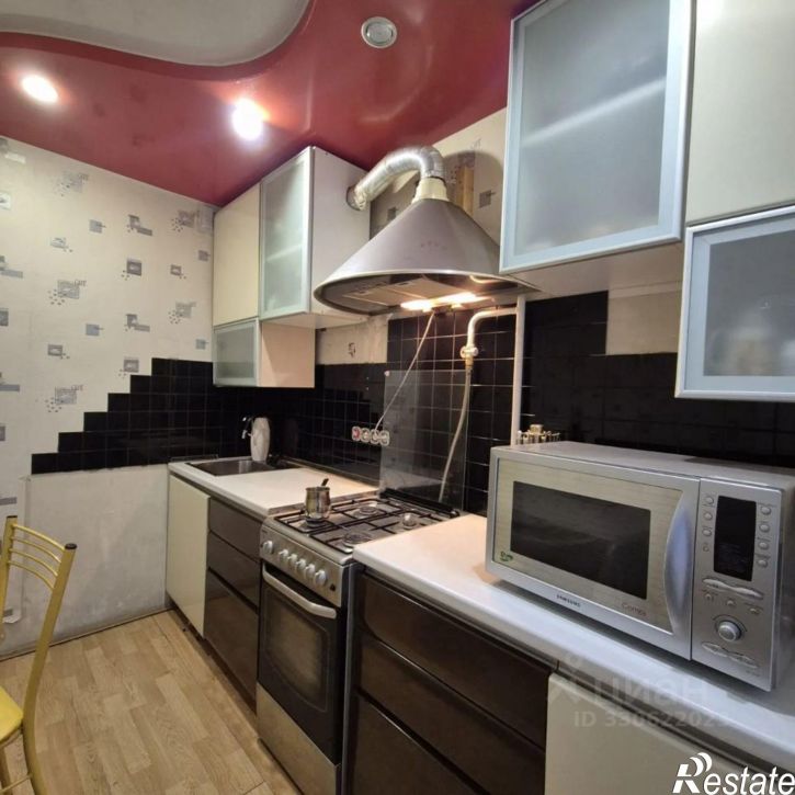 3-комн квартира проспект Ямашева, 102,  д. 102