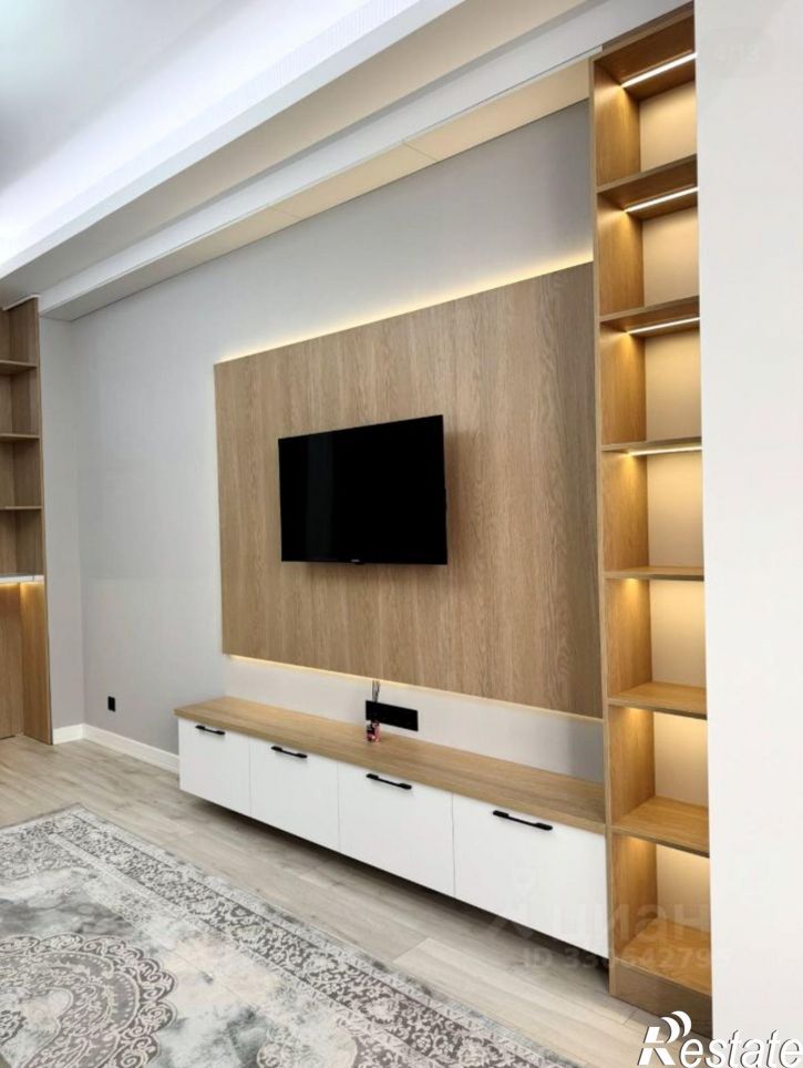 2-комн квартира улица Павлюхина, 110В,  д. 110В