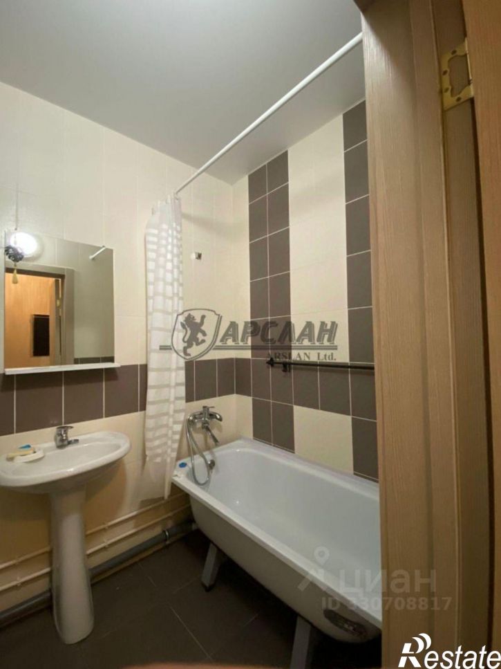 1-комн квартира улица Рауиса Гареева, 102 к1,  д. 102 к1