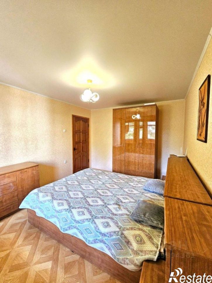 Комната ул Рихарда Зорге, 105,  д. 105