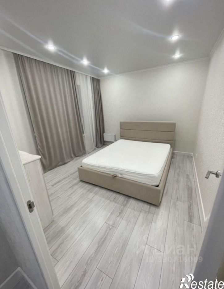 2-комн квартира улица Разведчика Ахмерова, 7,  д. 7