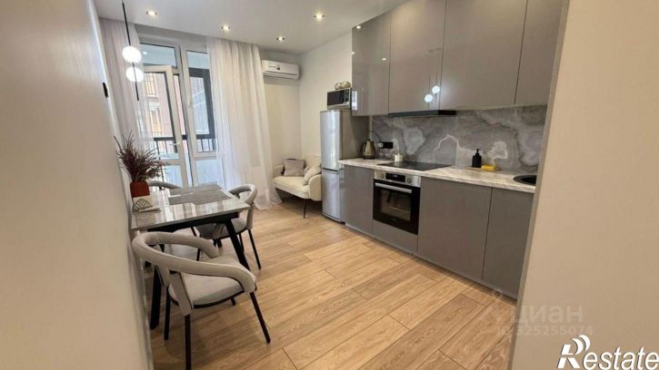 2-комн квартира улица Аделя Кутуя, 100,  д. 100